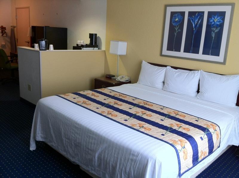 Studios And Suites 4 Less - Gum Road Chesapeake Zimmer foto